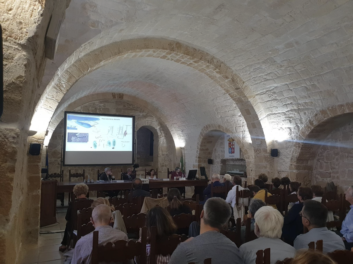 Un momento del Convegno su Neapolis/Pathenope nella splendida cornice del Castello Aragonese di Taranto.