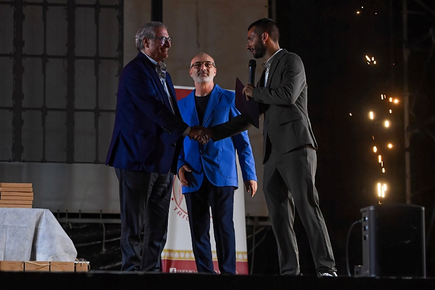 Un momento della consegna del Premio Atleta di Taranto 2026 a Massimo Ferrarese per l’immane sforzo e l’enorme successo nell’organizzazione dei XX Giochi del Mediterraneo